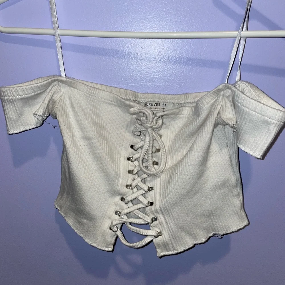 Forever 21 Women’s Small - White Lace Up Crop Top - Tube Top Fit NWOT - Picture 5 of 8